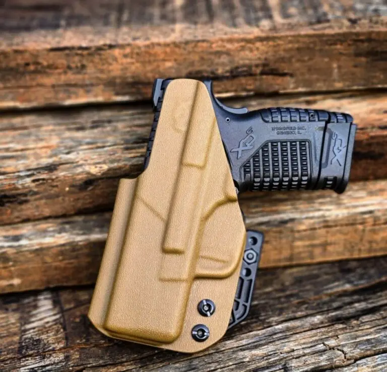 Best IWB Holster for XDS In 2022: A Complete Guide