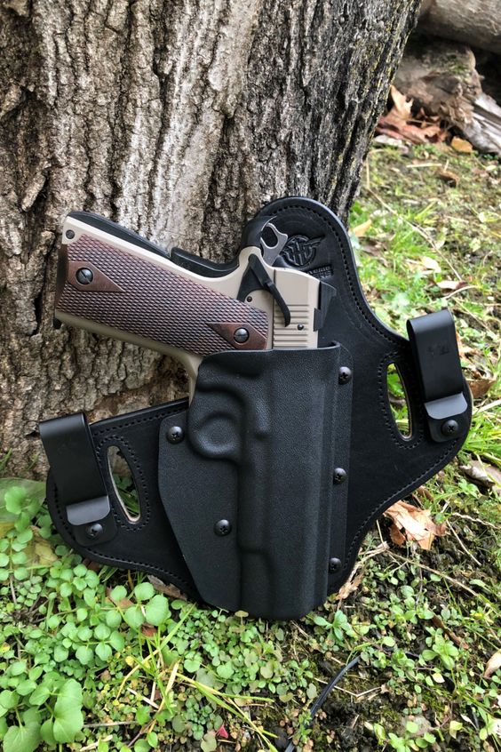 Best Ankle Holster: Full Reviews & Recommendations